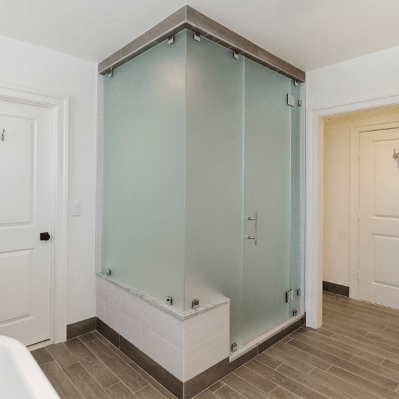 Vách kính phòng tắm phun cát mờ