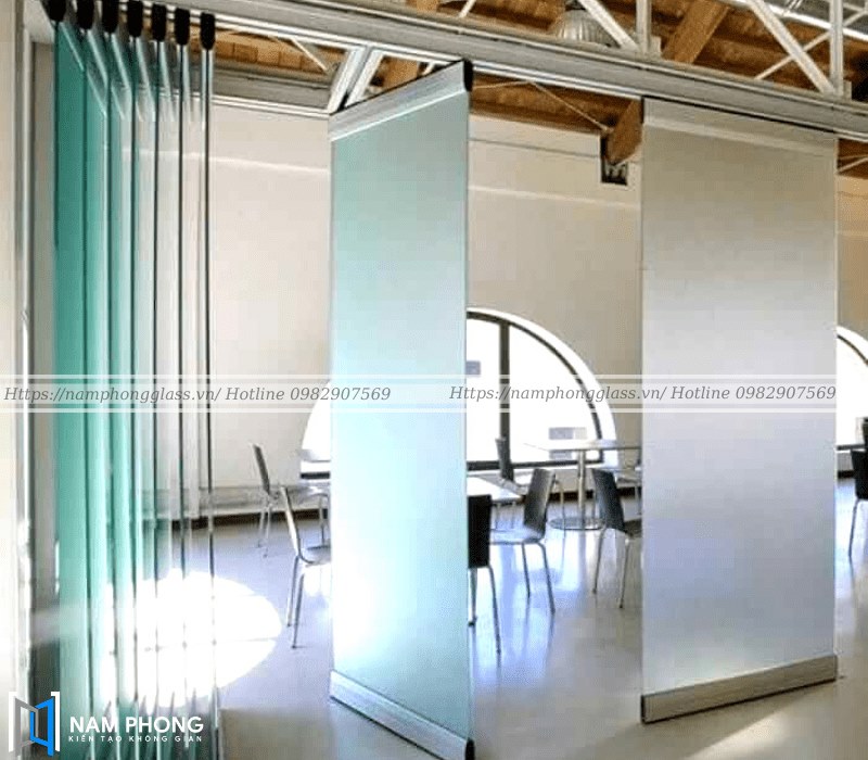 Cửa kính lùa xếp trượt