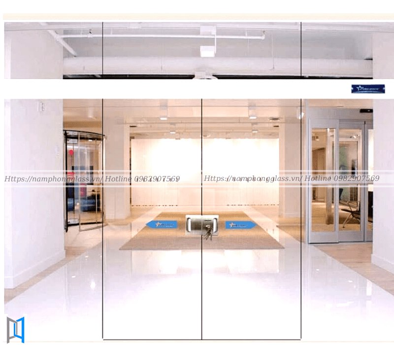 Cửa kính tự động sử dụng hệ phụ kiện nhôm ZAMILDOOR nguyên khối không khoan lỗ