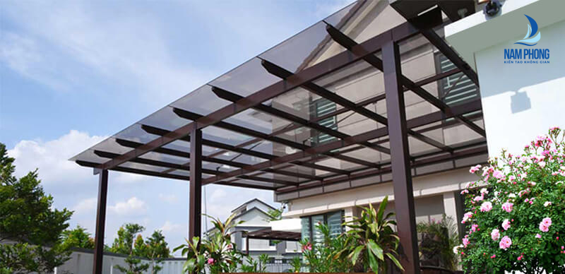 thi công mái che kính cường lực
