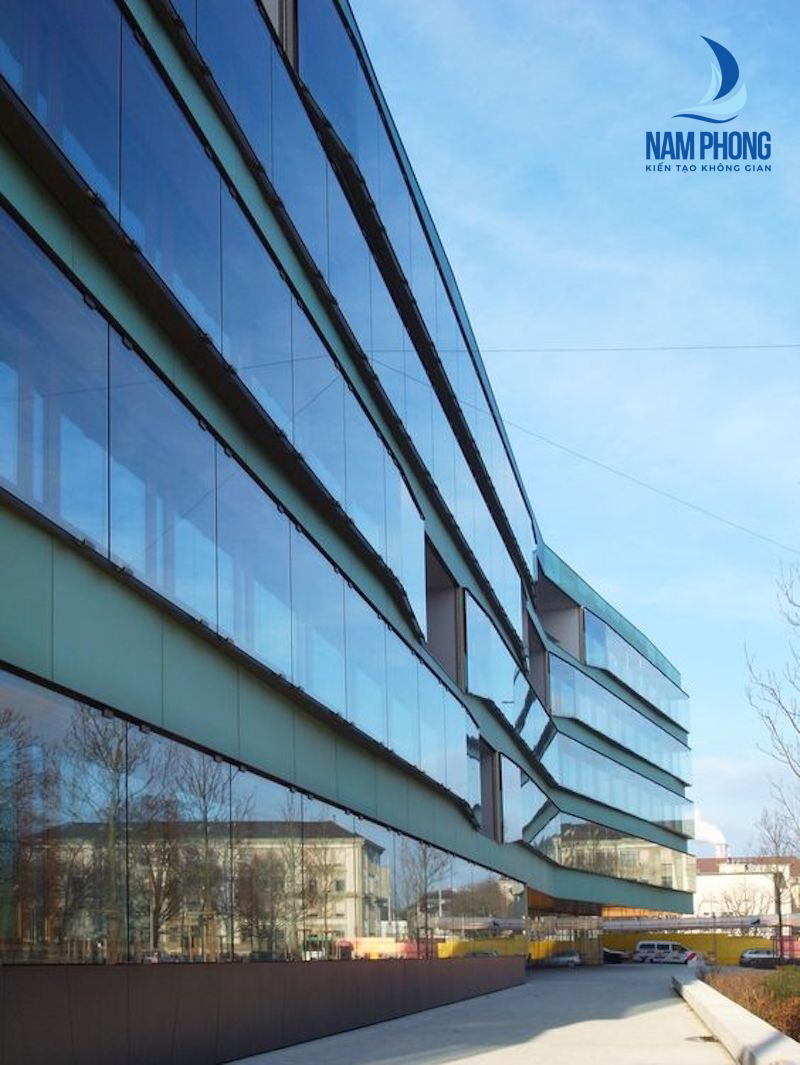 vách kính mặt dựng