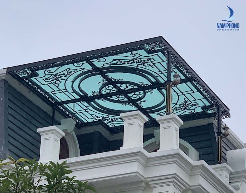 Mái kính cường lực sân thượng