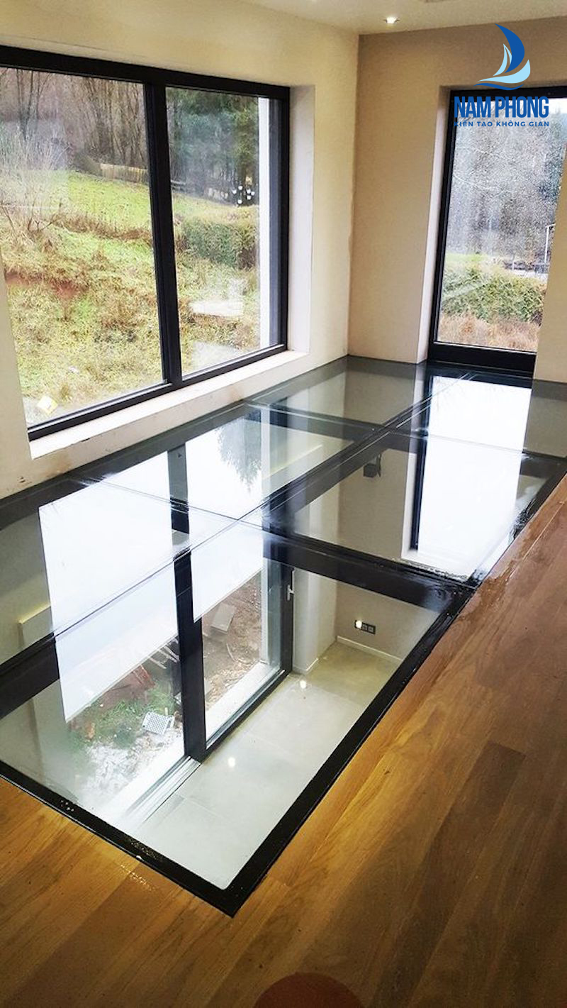 Khổ kính cường lực làm sàn kính