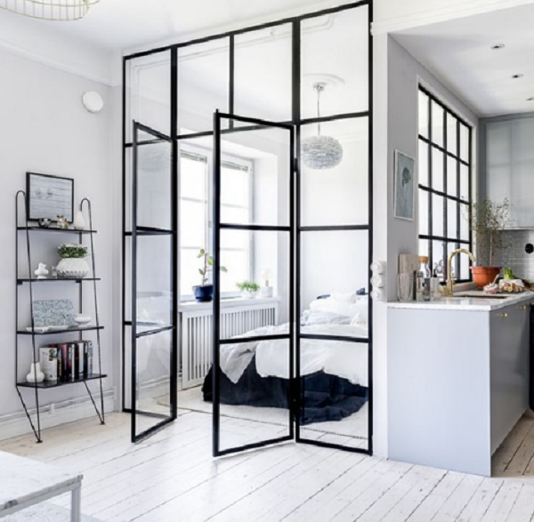 vách kính khung sắt