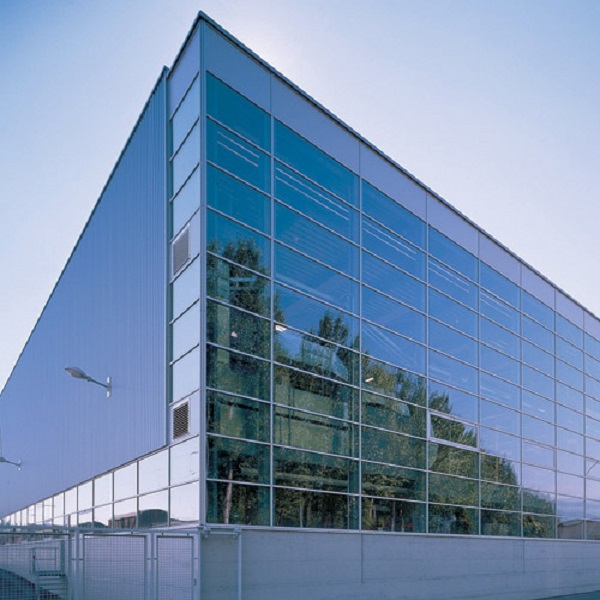 báo giá thi công vách kính mặt dựng