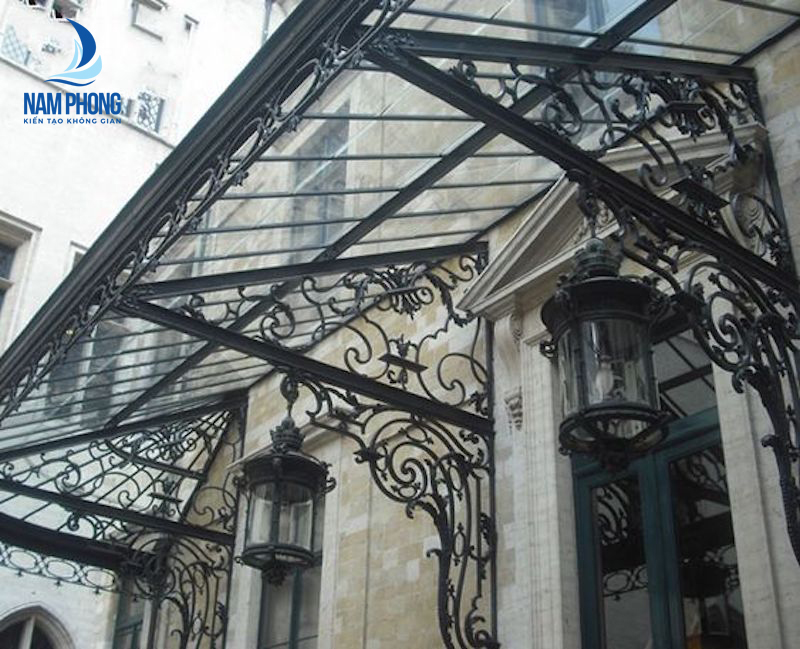 lắp đặt mái kính cường lực