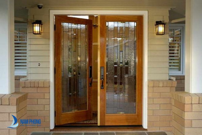 mau cua kinh cuong luc khung go 2 canh