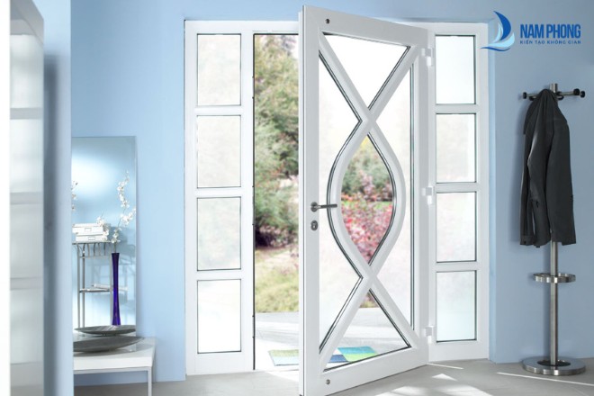 cua nhom phong ngu canh mo quay