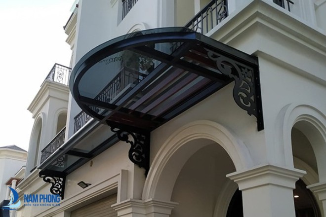 Mẫu mái kính uốn cong độc đáo