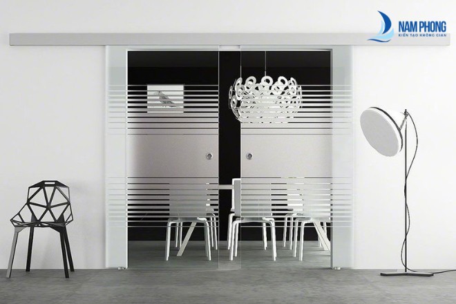 mau cua kinh thuy luc dep