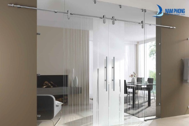 mau cua kinh thuy luc dep