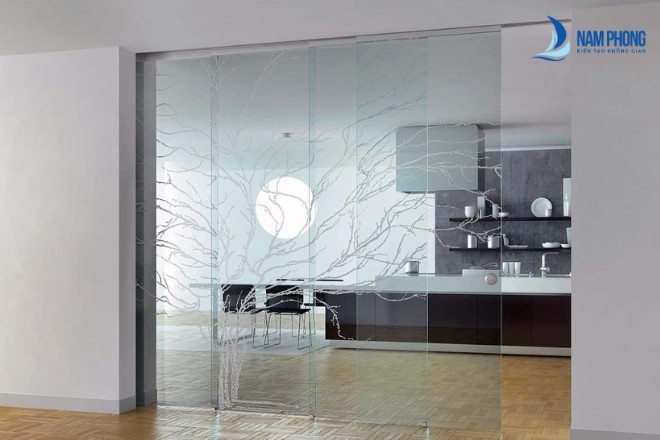 mau cua kinh thuy luc dep