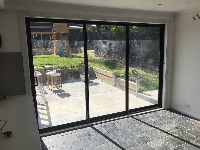 Cấu tạo của cửa nhôm Xingfa đen