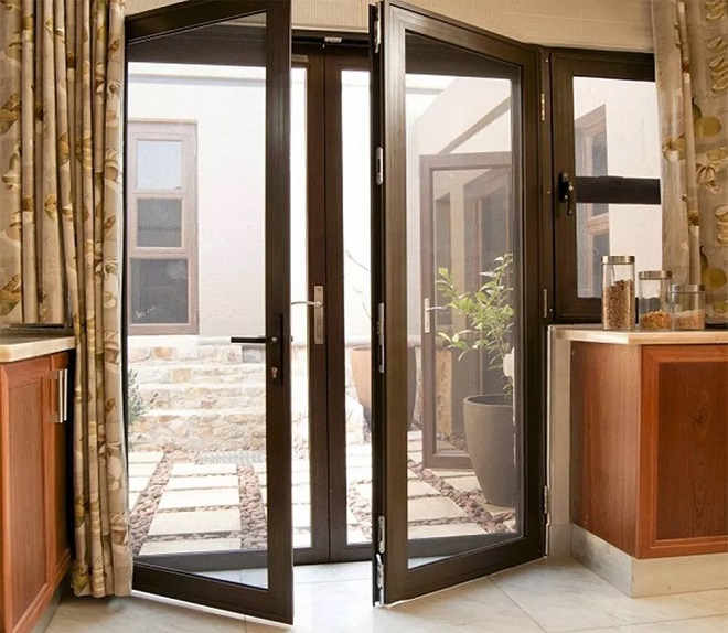 Mẫu cửa nhôm xingfa màu nâu cafe