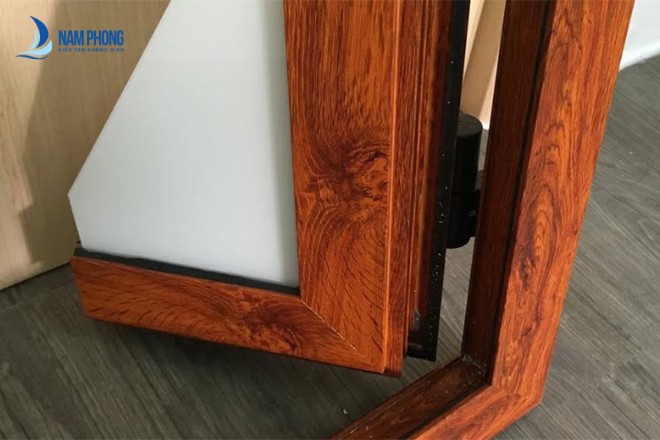 Cửa nhôm xingfa màu vân gỗ