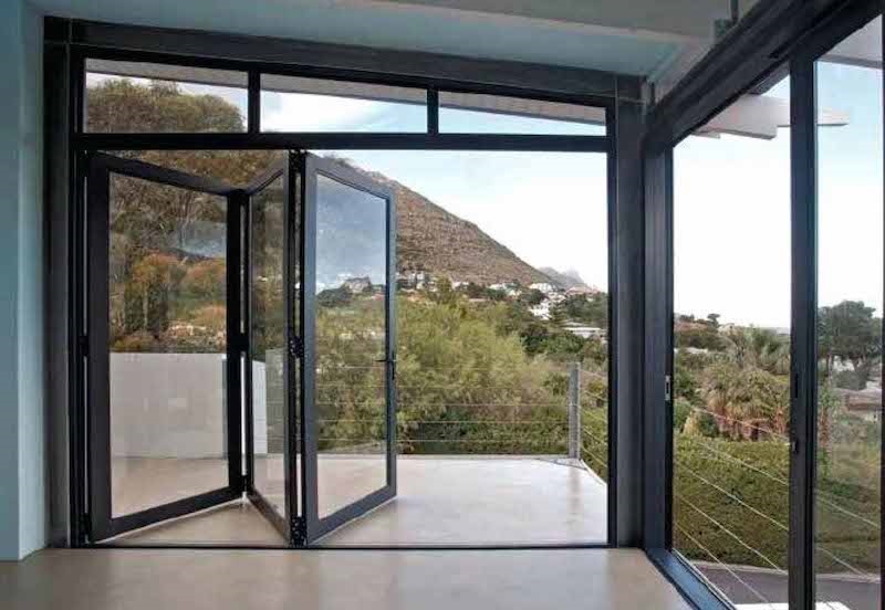 Mẫu cửa ra ban công kiểu trượt 3 cánh nhôm Xingfa