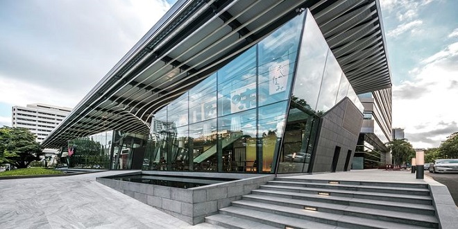 Sử dụng kính 1 chiều cho công trình công cộng tại các nước phương Tây