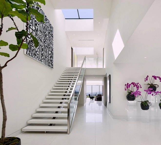 vi tri cau thang tao khong gian hai hoa cho thiet ke gieng troi