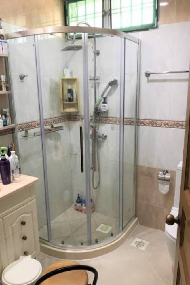 Mẫu cabin tắm kính uốn cong kiểu dáng sang trọng, đẹp nhất