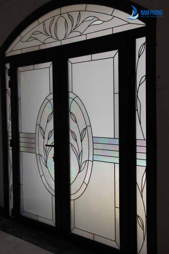 Mẫu cửa hoa văn phong cách tân cổ điện sang trọng