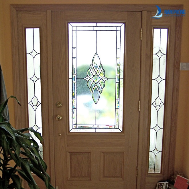 Mẫu cửa kính họa tiết tối giản