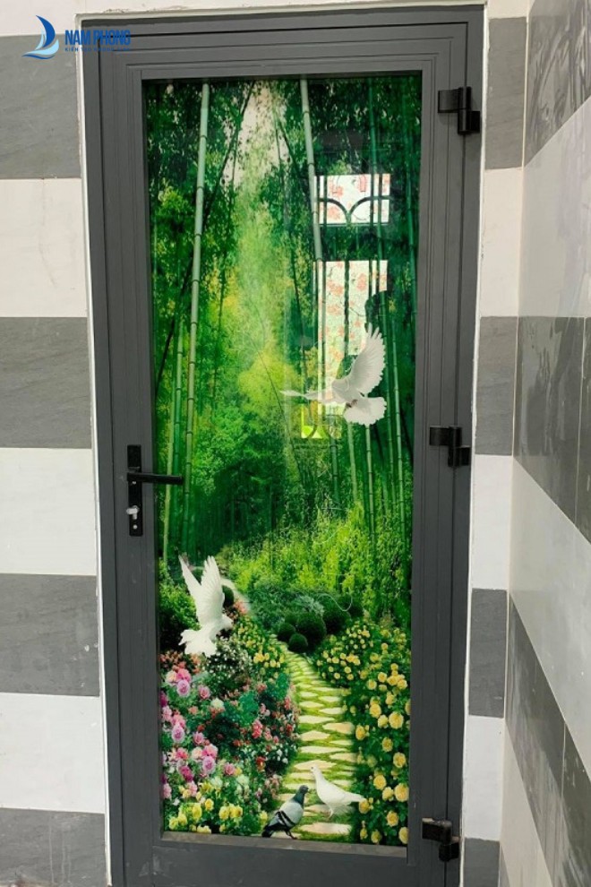 Mẫu cửa kính tranh phong cảnh phòng ngủ