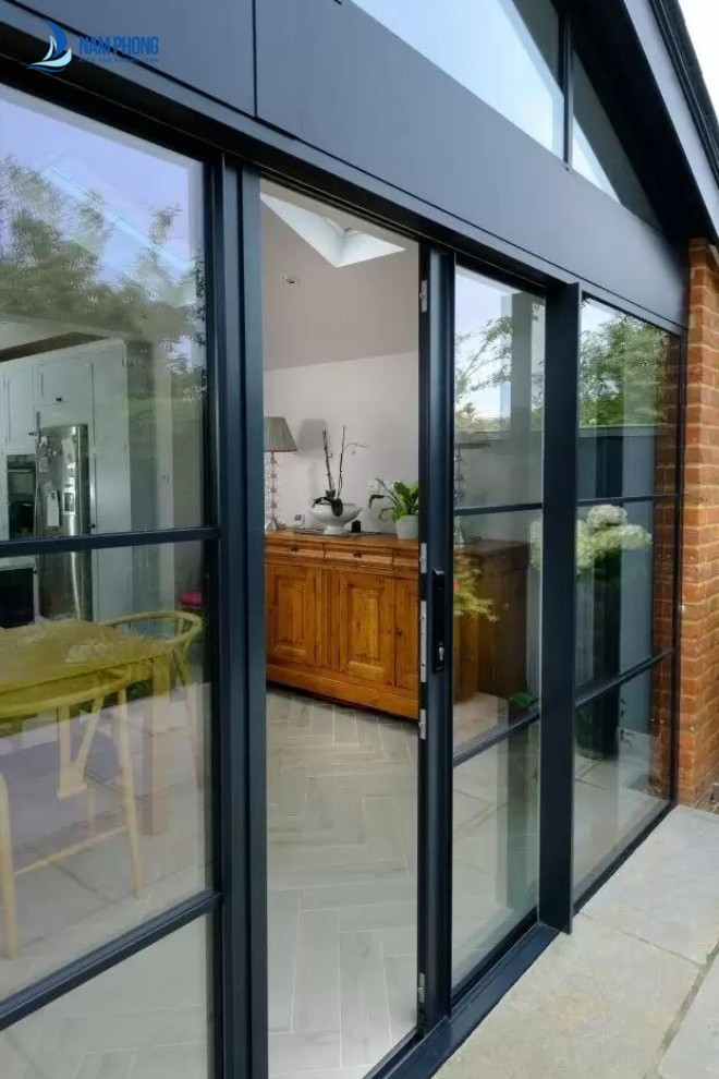 Tư vấn chọn mẫu cửa kính 4 cánh đẹp, phù hợp
