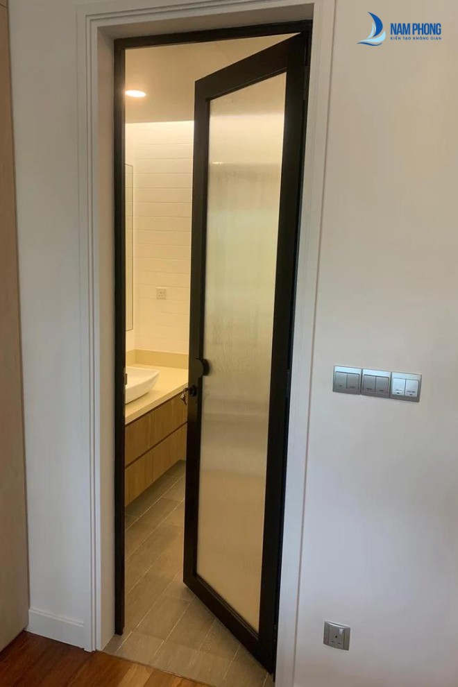 Mẫu cửa nhà vệ sinh đẳng cấp, đẹp sử dụng nhôm Việt Pháp