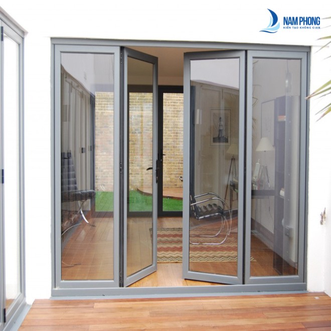 Mẫu cửa kính mở quay phòng khách hiện đại