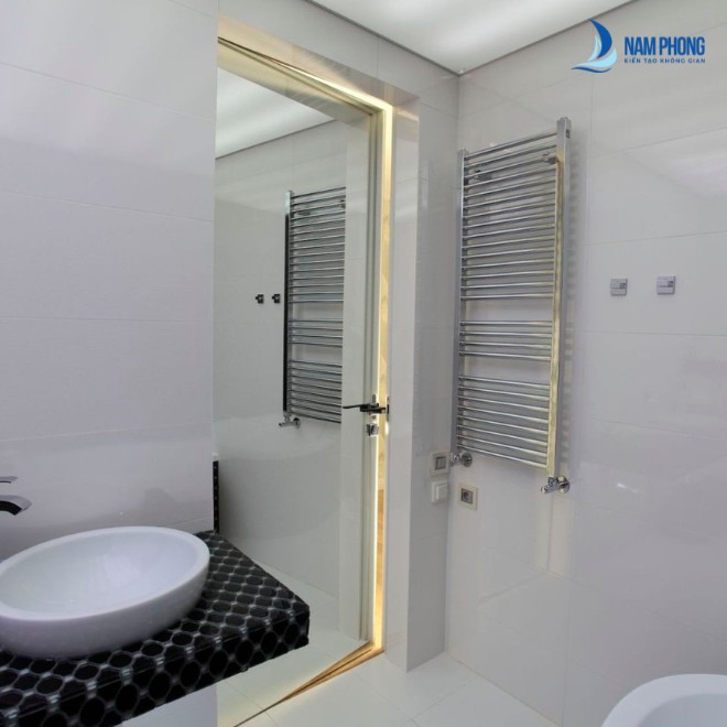 Đặc điểm cấu tạo cửa nhôm kính nhà vệ sinh