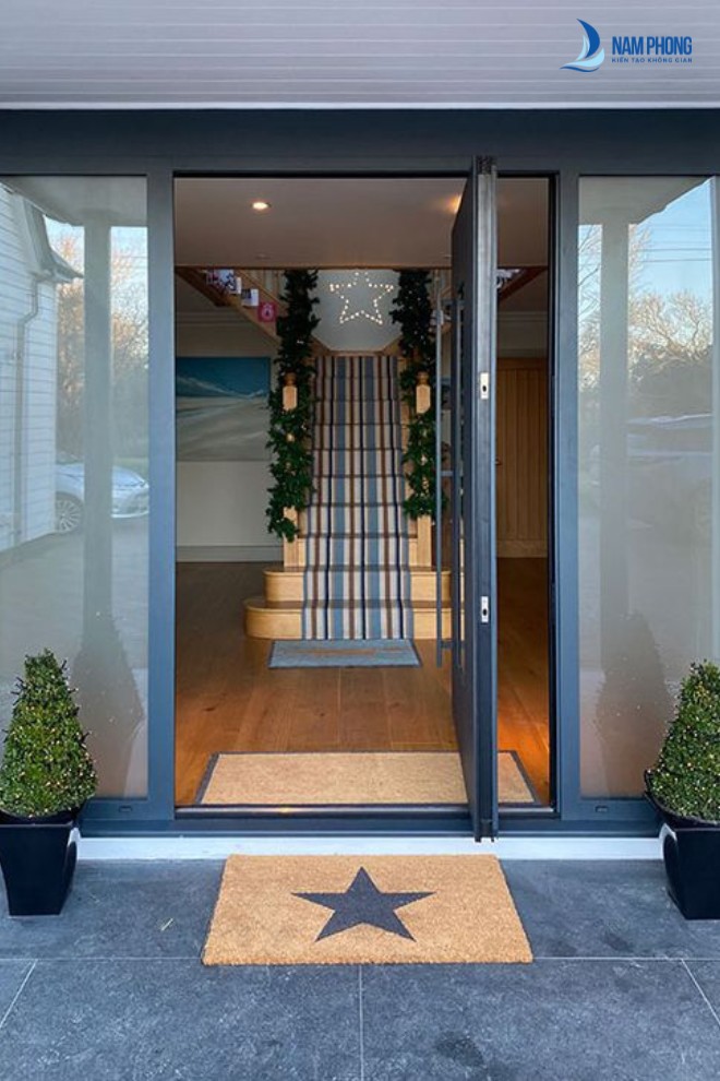 Ứng dụng của nhôm hệ 63 trong kiểu cửa mở quay