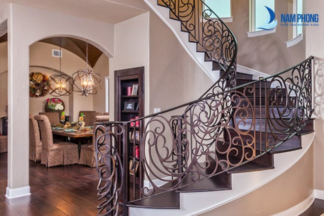 Mẫu lan can cầu thang thiết kế nội thất châu Âu
