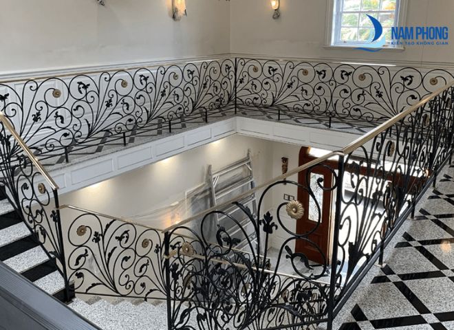 Mẫu lan can sắt cầu thang đẹp nhất hiện nay