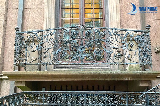 Nên thi công lan can sắt trong không gian nào đẹp nhất