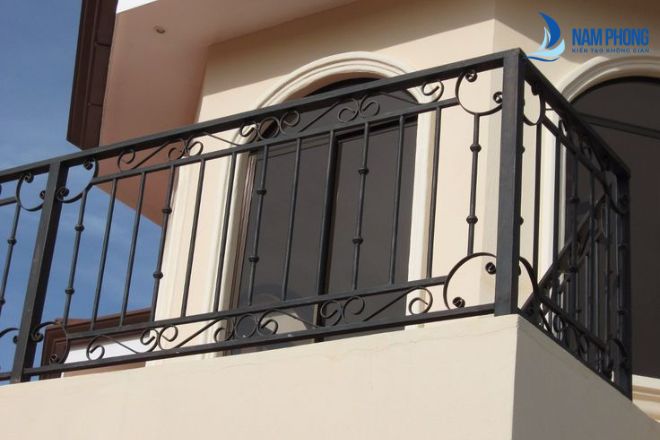 Mẫu lan can ban công kiểu dáng nghệ thuật tinh tế