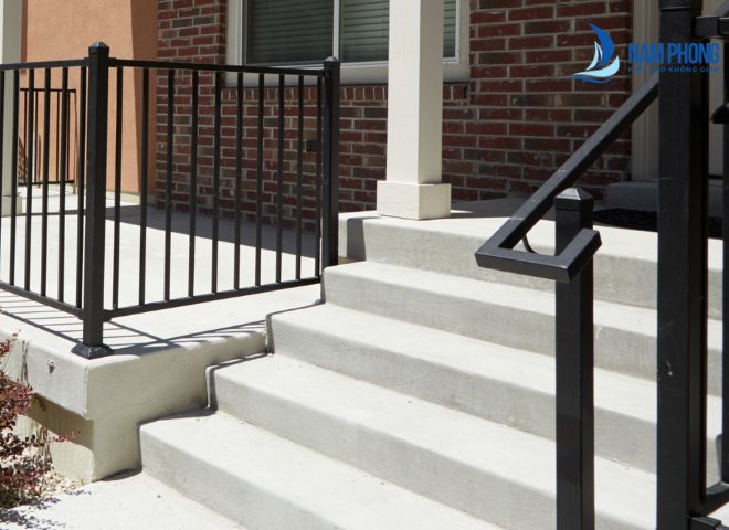 Mẫu lan can cầu thang sắt hộp sơn tĩnh điện