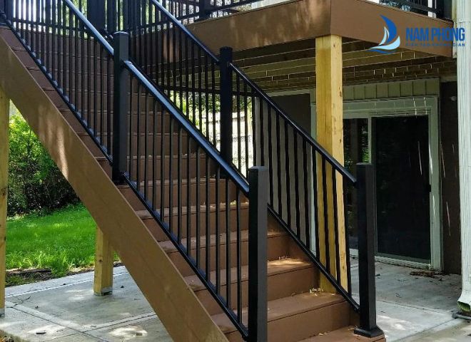 Mẫu lan can sắt hộp thiết kế vững chắc, bền đẹp nhất