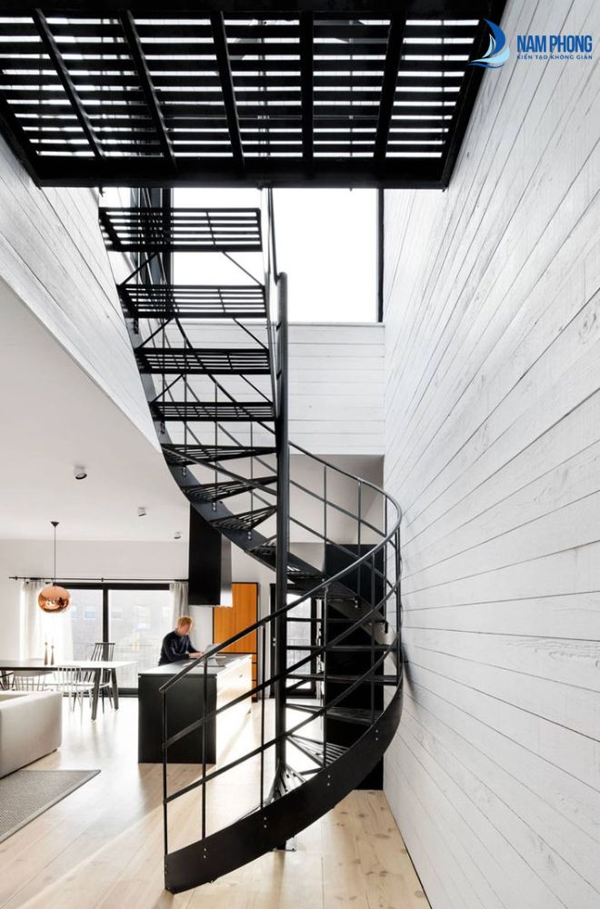 Mẫu cầu thang xoắn ốc tăng tính thẩm mỹ cho không gian