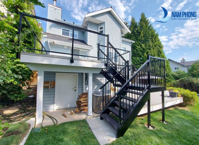 TOP 15+ Mẫu Cầu Thang Sắt Lên Sân Thượng Đẹp Hợp Xu Hướng Mẫu cầu thang sắt hộp sân thượng biệt thự thiết kế sang trọng