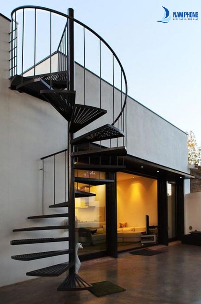 Mẫu cầu thang lên sân thượng thiết kế nghệ thuật cực đẹp mắt