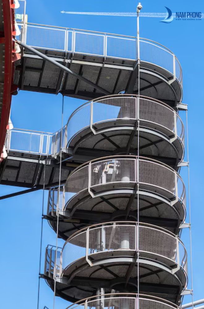 Mẫu cầu thang xoắn ốc với công năng thoát hiểm