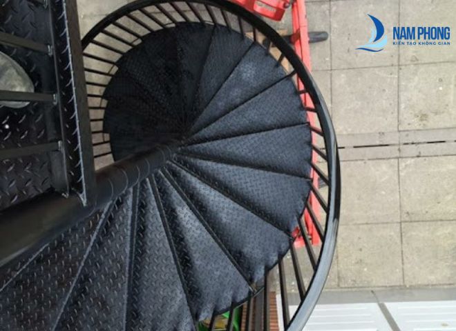 Mẫu cầu thang xoắn ốc sử dụng trong nhiều trường hợp khẩn cấp