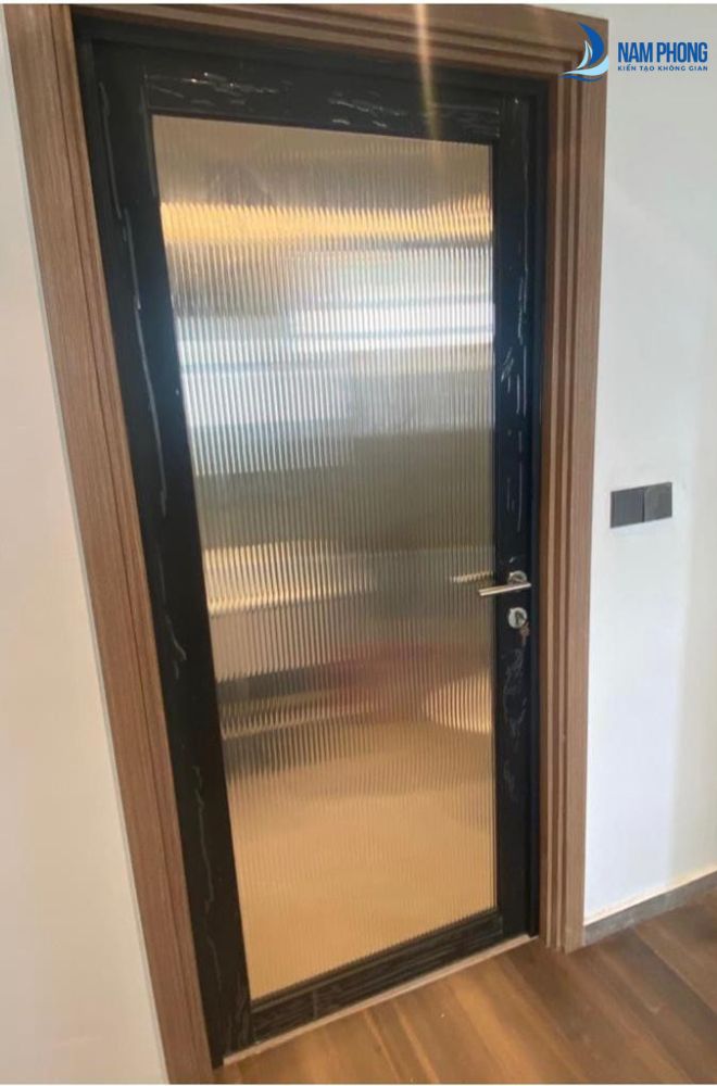 Mẫu cửa kính sọc nhà tắm thiết kế hiện đại, đẹp nhất