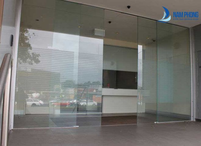 Mẫu cửa cánh lùa tự động đóng mở ray treo độc đáo