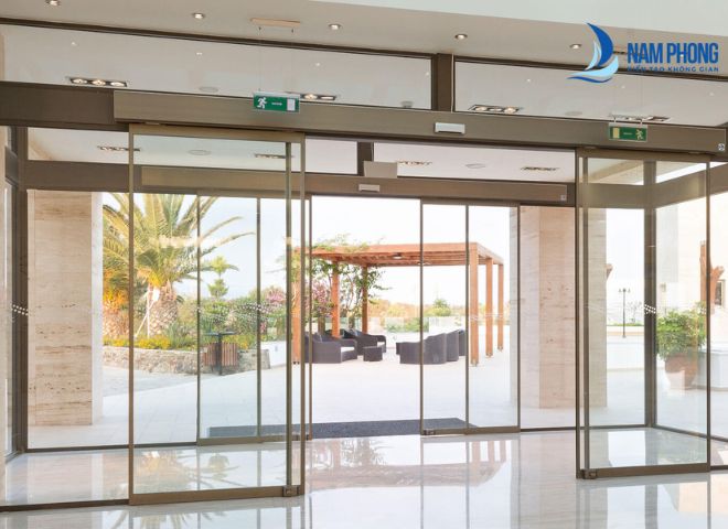 Mẫu cửa cánh lùa tự động đóng mở mang lại nhiều tiện ích sử dụng