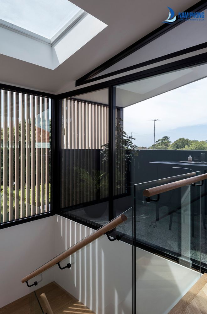 Mẫu cầu thang tối giản tạo điểm nhấn cho không gian