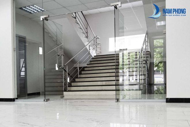 Mẫu cửa kính kiểu hiện đại, thể hiện đẳng cấp