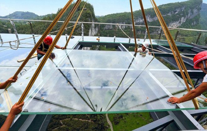 Cách thi công & lắp đặt kính cường lực