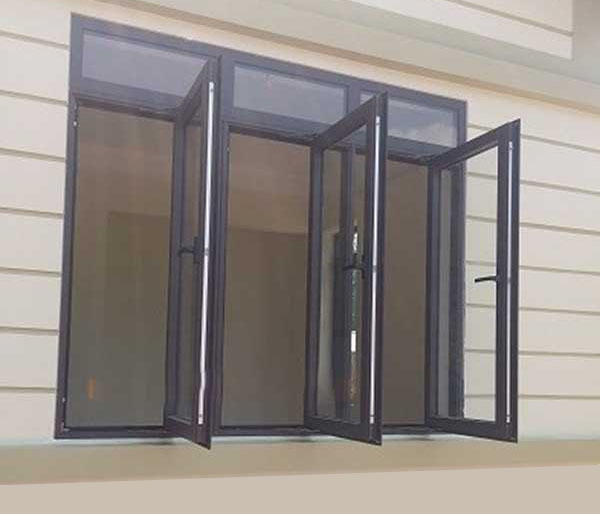 Các loại cửa nhôm kính màu xám đẹp đang được sử dụng trên thị trường